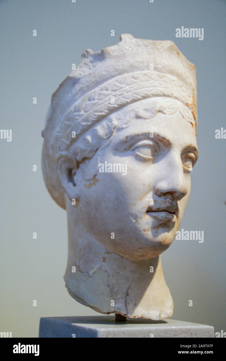 Ancien buste d'une femme, à partir de la Crète, éventuellement Plotina, épouse de Trajan - Musée Archéologique National, Athènes, Grèce Banque D'Images