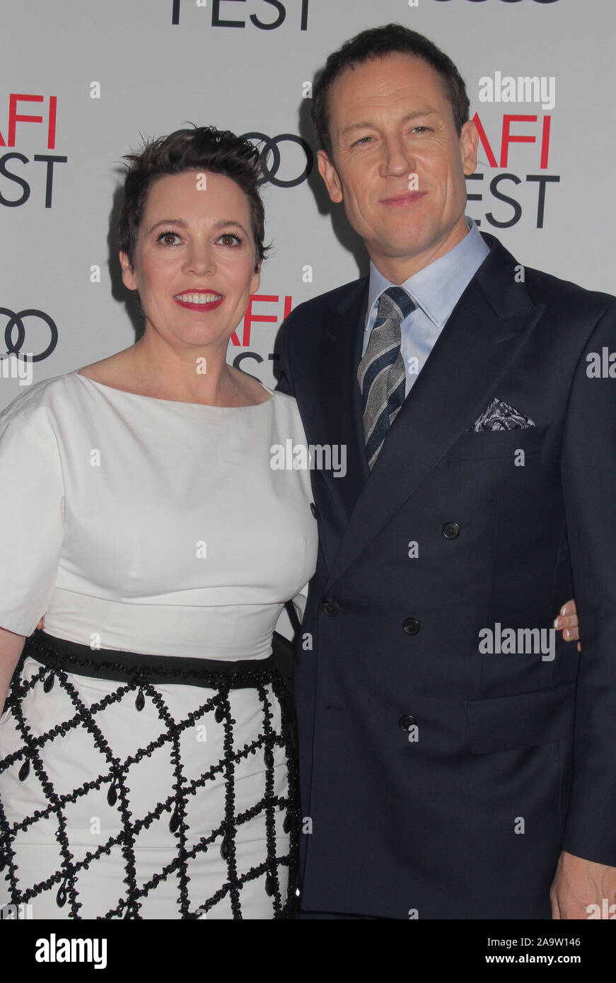 Tobias Menzies, Olivia Colman 11/16/2019 Le festival de projection de gala 2019 "la Couronne" tenue au Théâtre chinois de Grauman à Los Angeles, CA Photo par Izumi Hasegawa/HollywoodNewsWire.co Crédit : Hollywood News Wire Inc./Alamy Live News Banque D'Images