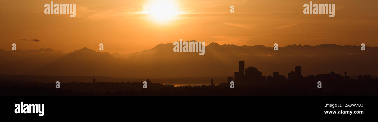Panorama de Seattle Skyline coucher de soleil Banque D'Images