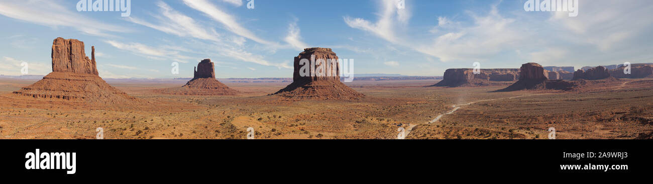 Panorama sur l'Ouest sauvage Célèbre vue sur Monument Valley, Arizona, USA Banque D'Images