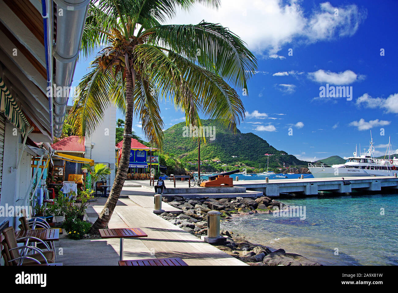 Karibik, Französiche Antillen, Guadeloupe, Les Saintes, Terre de haut, Hafenbereich des gleichnamigen Ortes der Insel Banque D'Images