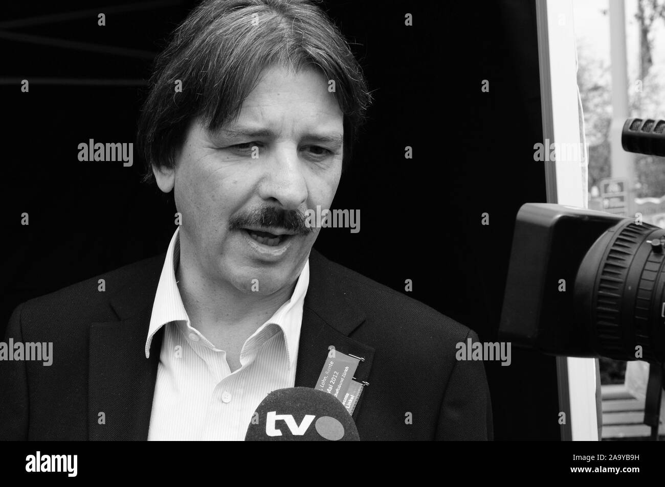 1. Mai : conseiller national et SGB-président travailliste Paul Rechsteiner parlant à Zürich à Bürkliplatz en face de manifestants du travail Banque D'Images