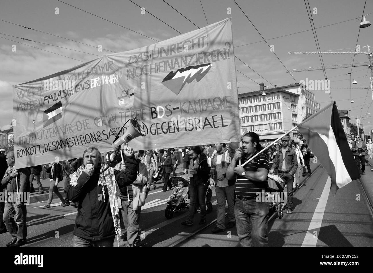 Palestina manifestation de protestation à Zürich : personnes exigeant des sanctions contre Israël Banque D'Images