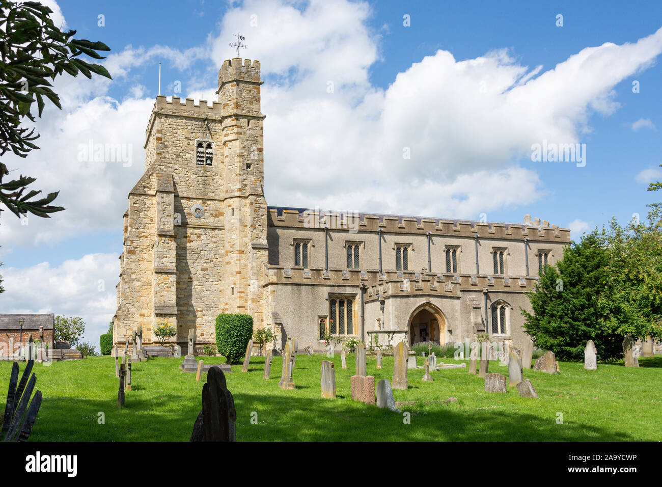 St Michael and All Angels' Church, High Street, Waddesdon, Buckinghamshire, Angleterre, Royaume-Uni Banque D'Images