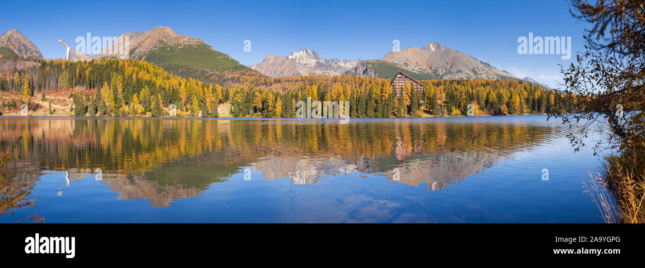 Strbske Pleso Lake dans le Parc National des Hautes Tatras, Slovaquie Banque D'Images