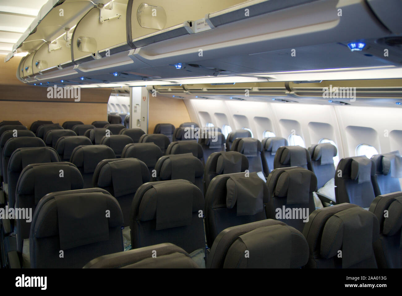 Airbus a330 interieur Banque de photographies et d'images à haute  résolution - Alamy