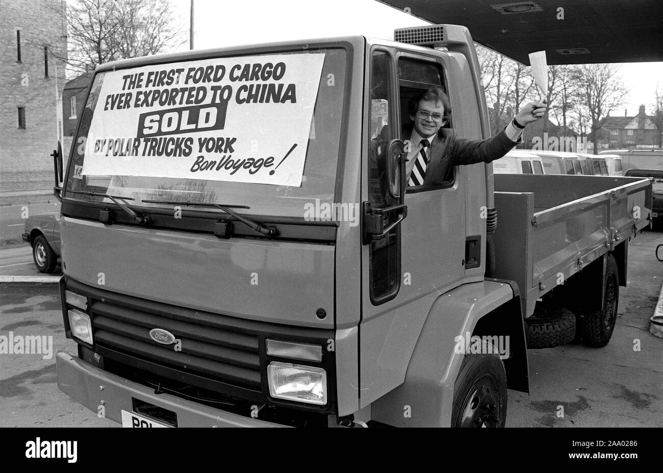 Camion Ford d'être exportées vers la Chine de la Grande-Bretagne en 1985 Banque D'Images