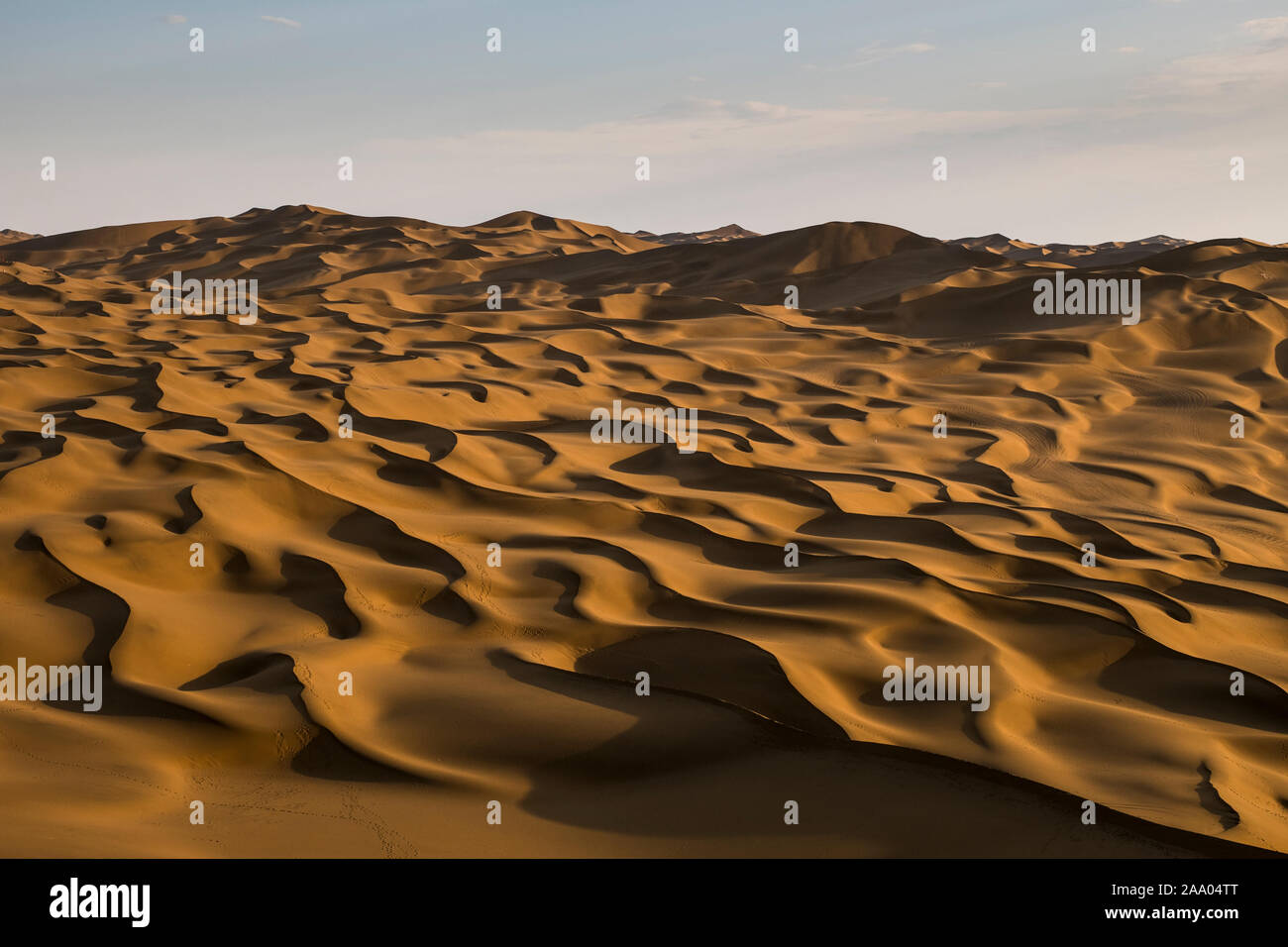 taklamakan-desert-banque-de-photographies-et-d-images-haute
