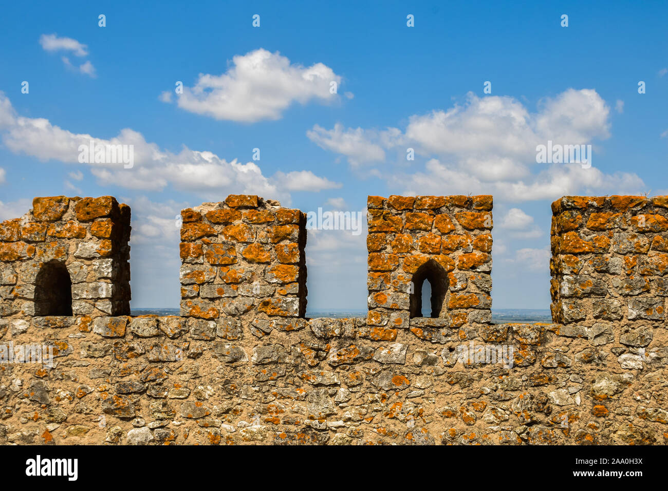 Les différentes textures que l'on peut voir sur un mur et dans le ciel Banque D'Images