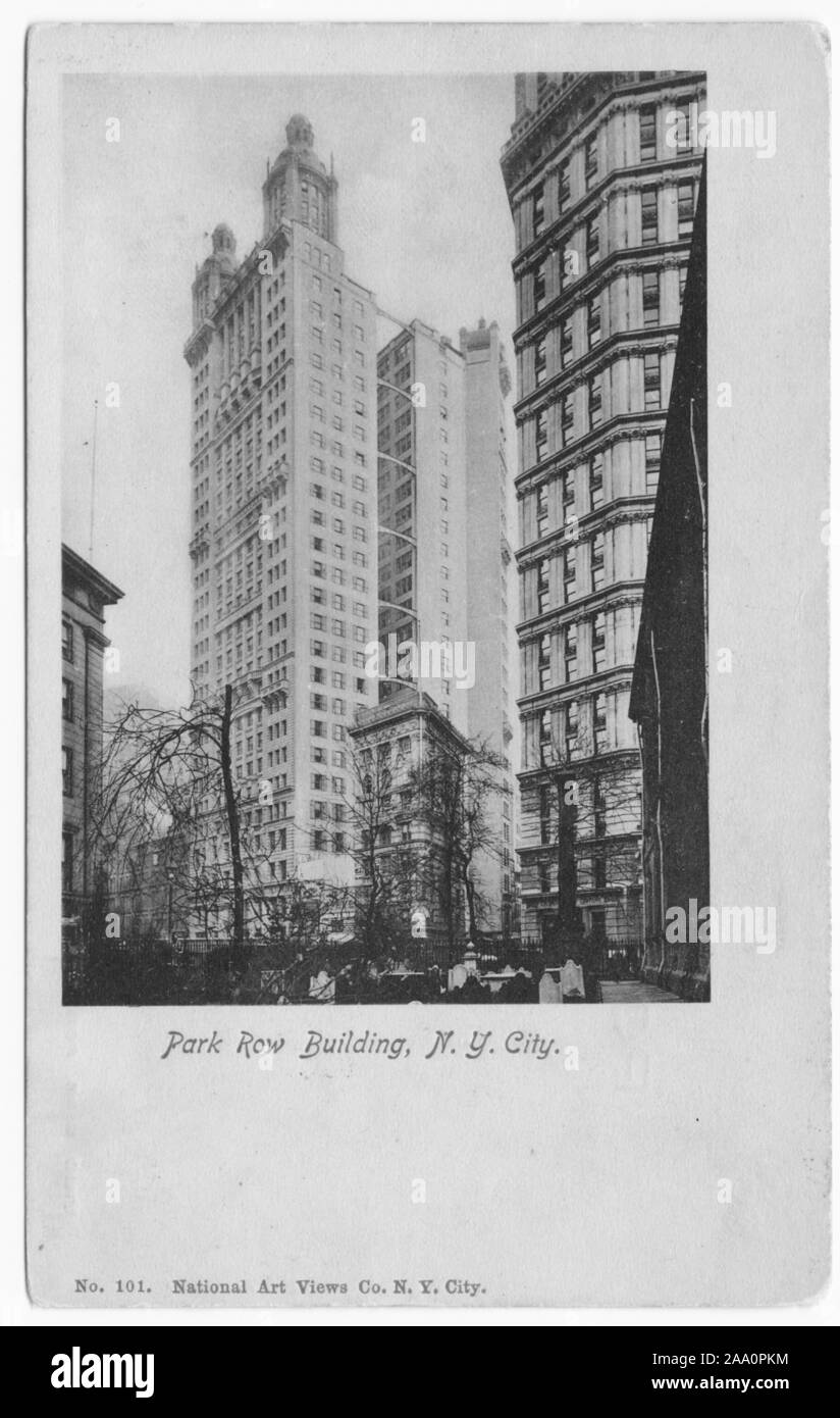 Carte postale gravée d'une vue de côté de l'Park Row Building, Manhattan, New York City, publié par la National Art Views Co, 1903. À partir de la Bibliothèque publique de New York. () Banque D'Images