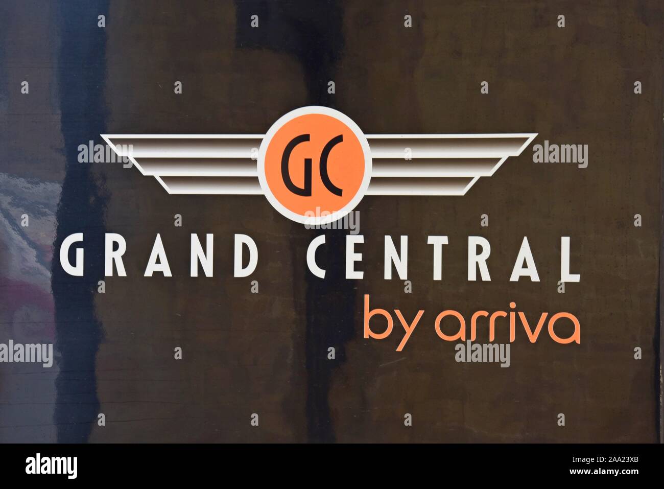 Les Trains de Grand Central logo sur un Classe 180 train à la gare de Kings Cross, London Banque D'Images