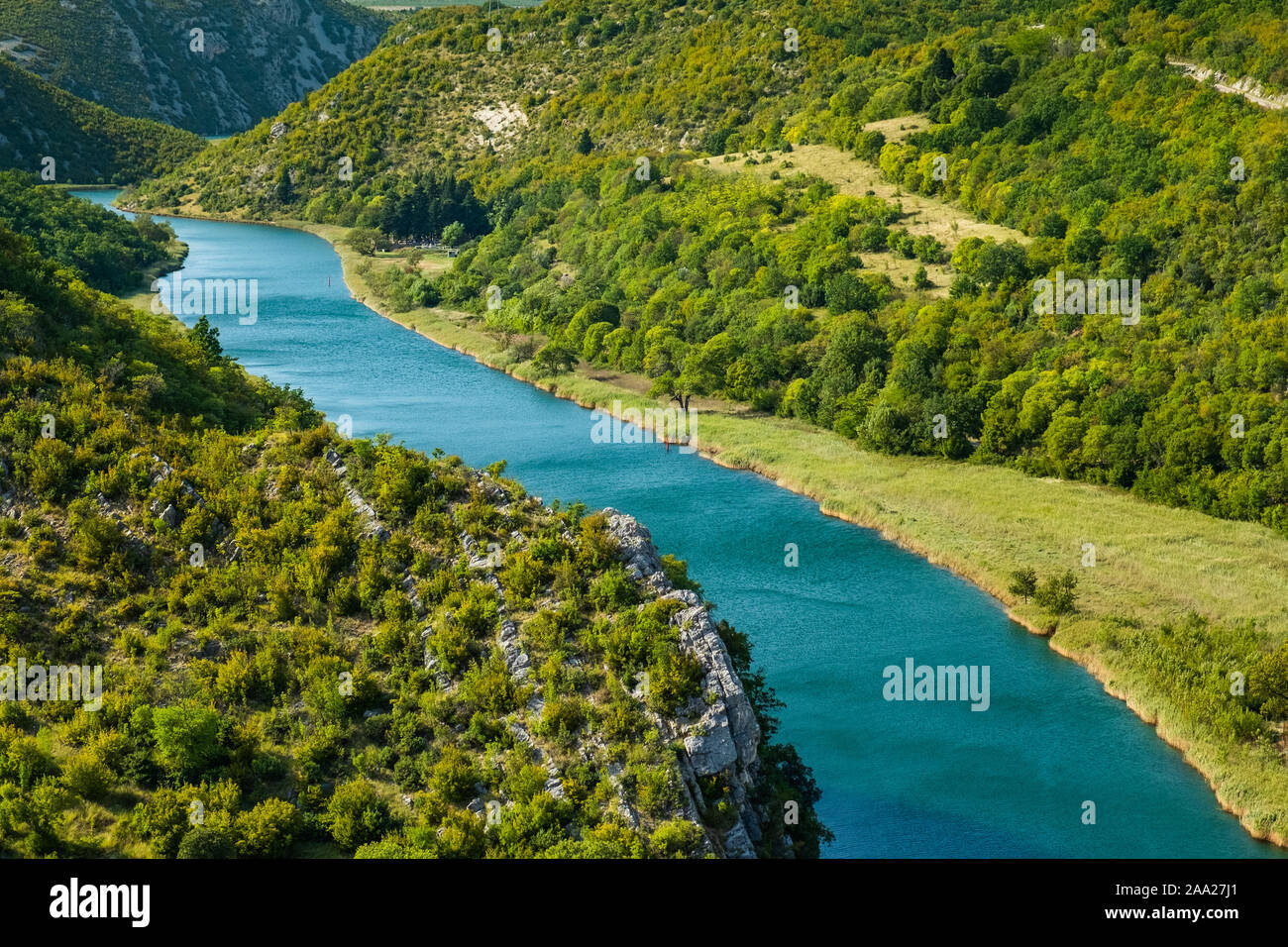 Beau paysage de la nature, le canyon de la rivière Zrmanja en Dalmatie, Croatie Banque D'Images
