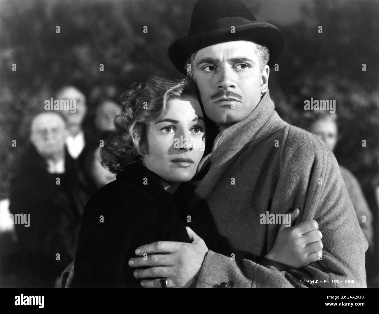 JOAN FONTAINE comme la seconde Mme de Winter et Laurence Olivier comme Maxim de Winter dans REBECCA 1940 réalisateur alfred hitchcock roman Daphné du Maurier producteur David O. Selznick Selznick International Pictures / United Artists Banque D'Images