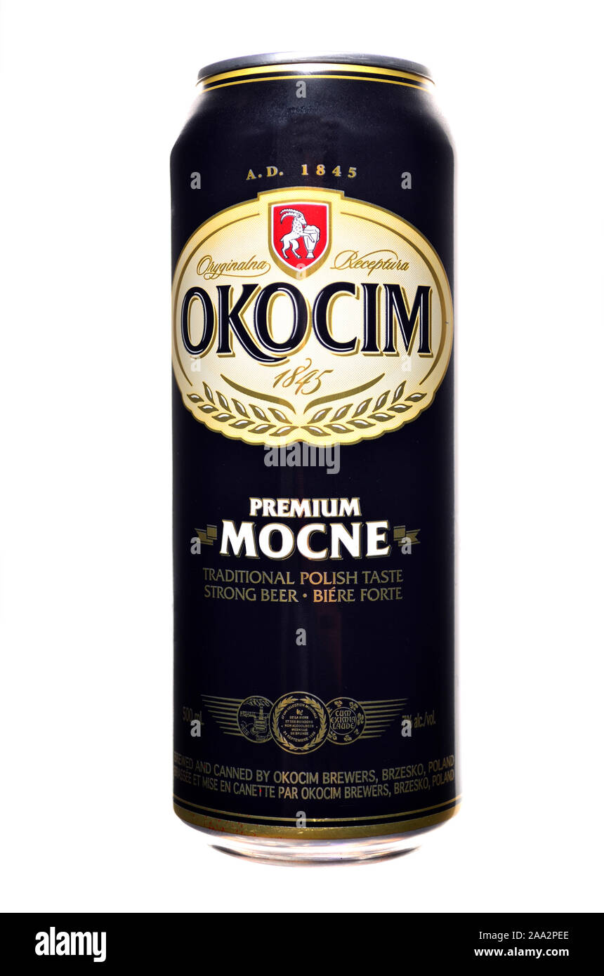 Polish beer can - Okocim mocne (fort) Banque D'Images