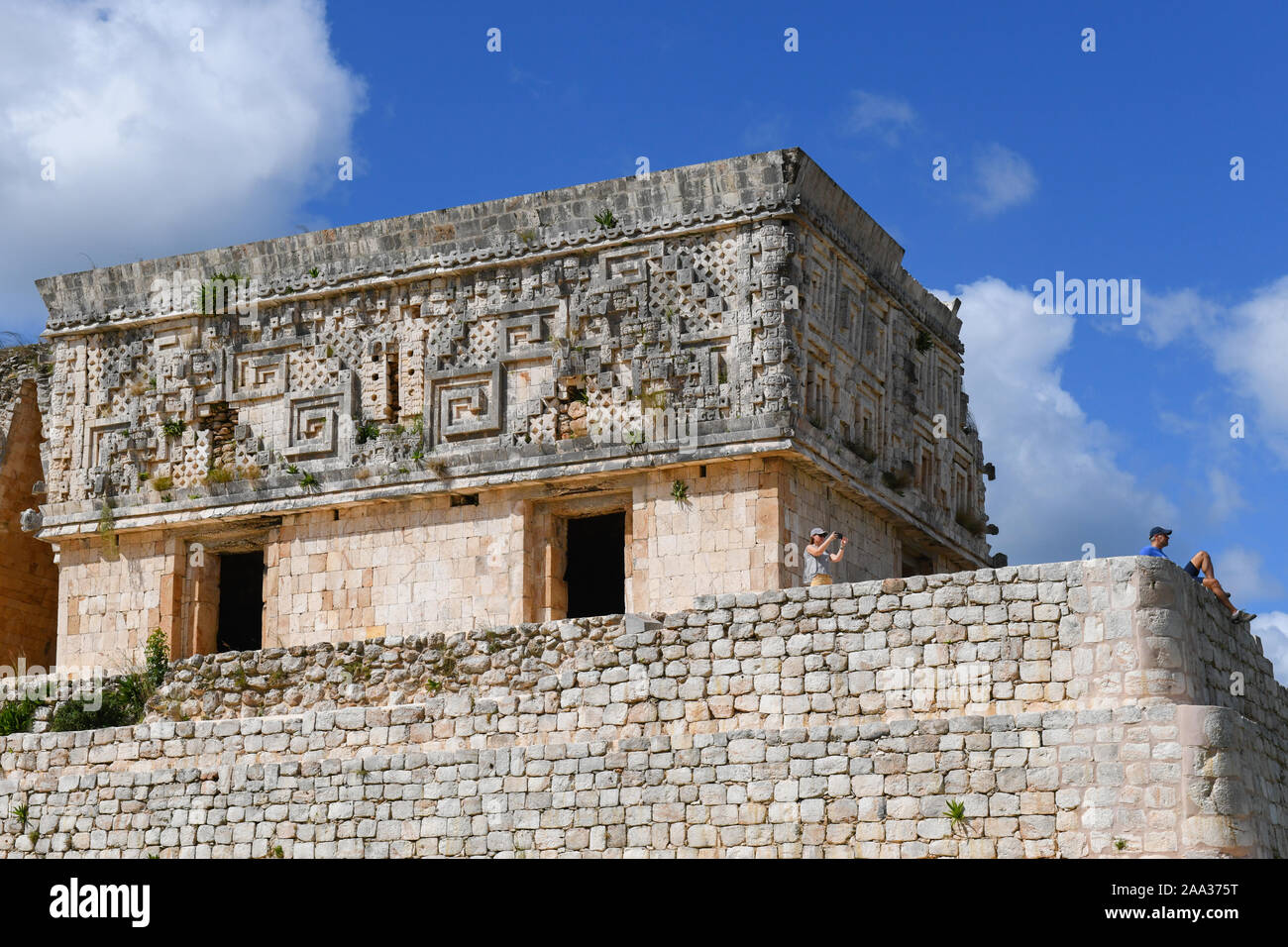 Uxmal, ancienne ville maya de la période classique situé dans la région Puuc de l'est de la péninsule du Yucatan, au Mexique. Détails de la palais des Gouverneurs Banque D'Images