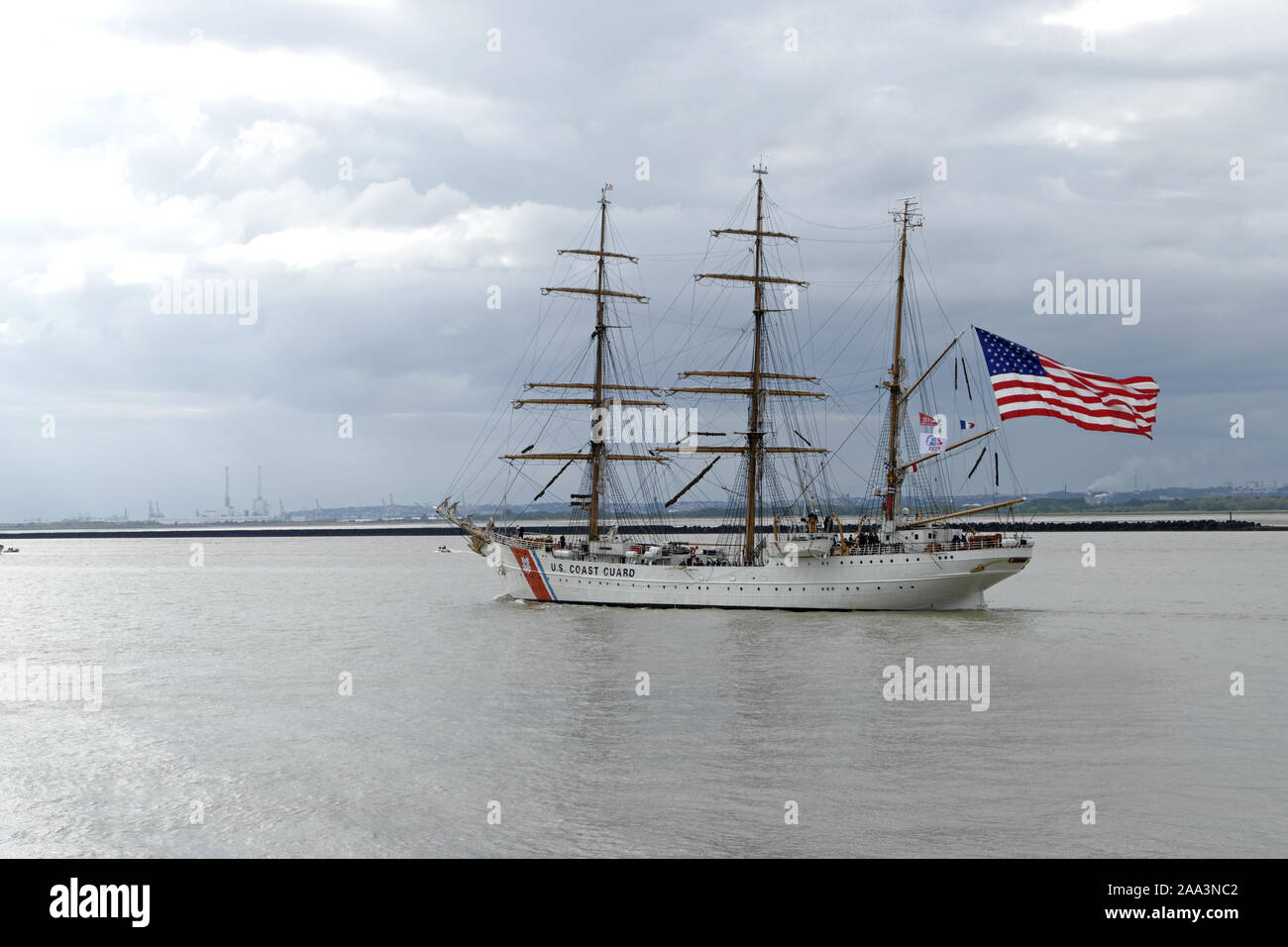 Eagle , Garde côtière, trois-mâts barque, navire de formation-formation pour de futures élections. Port d'attache : New London, Connecticut, États-Unis Banque D'Images