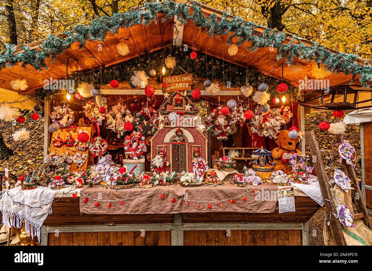 Italie Piémont Langhe Govone 'Il Magico Paese di Natale ' ( Le pays magique de Noël ) - Marché de Noël fait main objets Banque D'Images