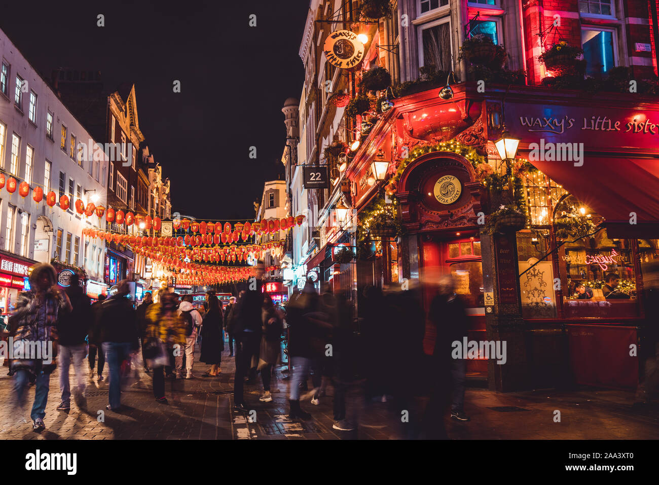 Londres - le 13 novembre 2019 : Chinatown à Londres la nuit Banque D'Images