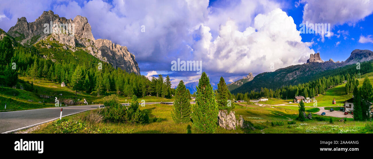 Paysage alpin impressionnant,près de Cortina d' Ampezzo,Veneto,Italie. Banque D'Images