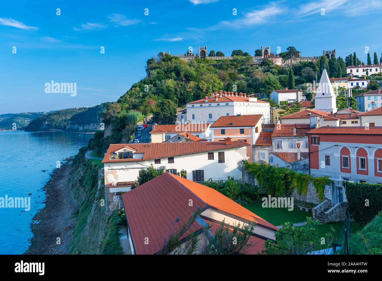 Une vue sur la ville médiévale de Piran, Slovénie, Europe. Banque D'Images