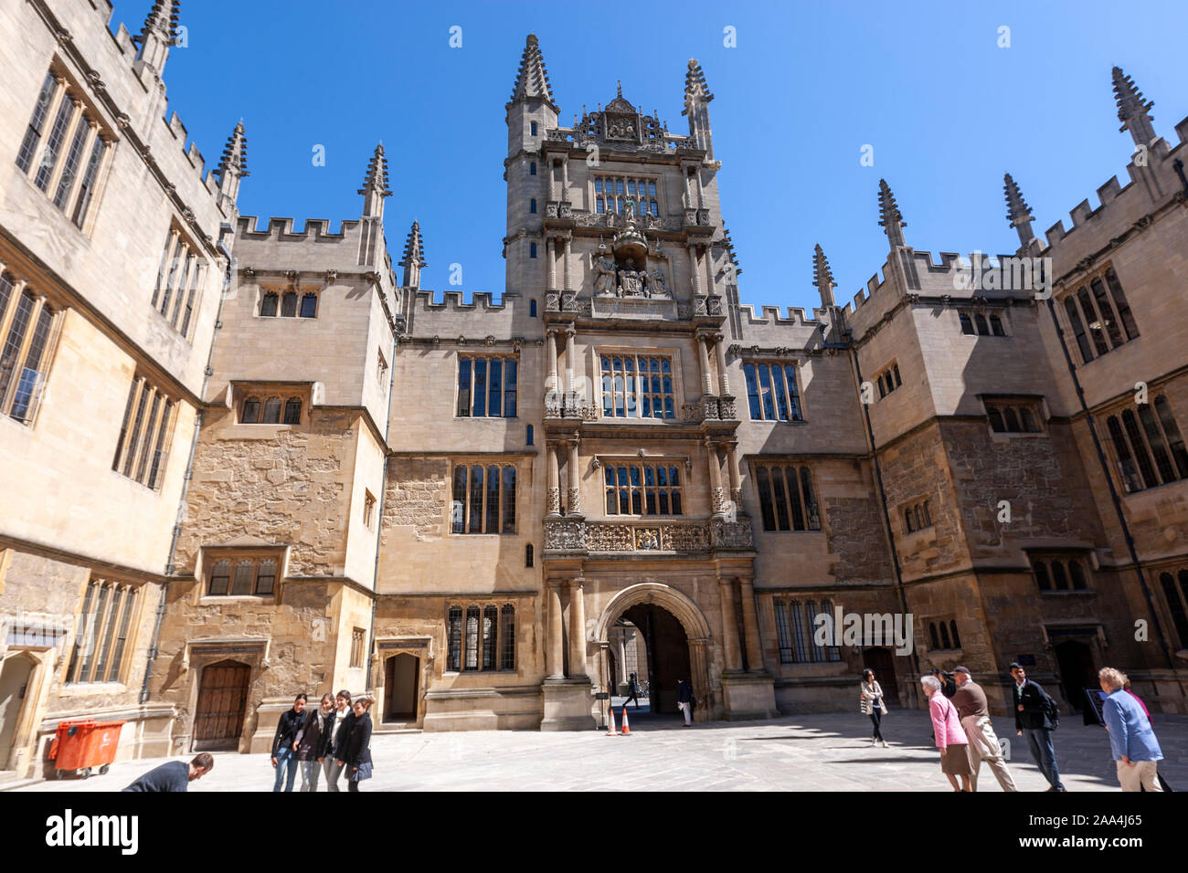 Bodleian Cour et la tour des cinq ordres, Oxford, Oxfordshire, England, UK Banque D'Images
