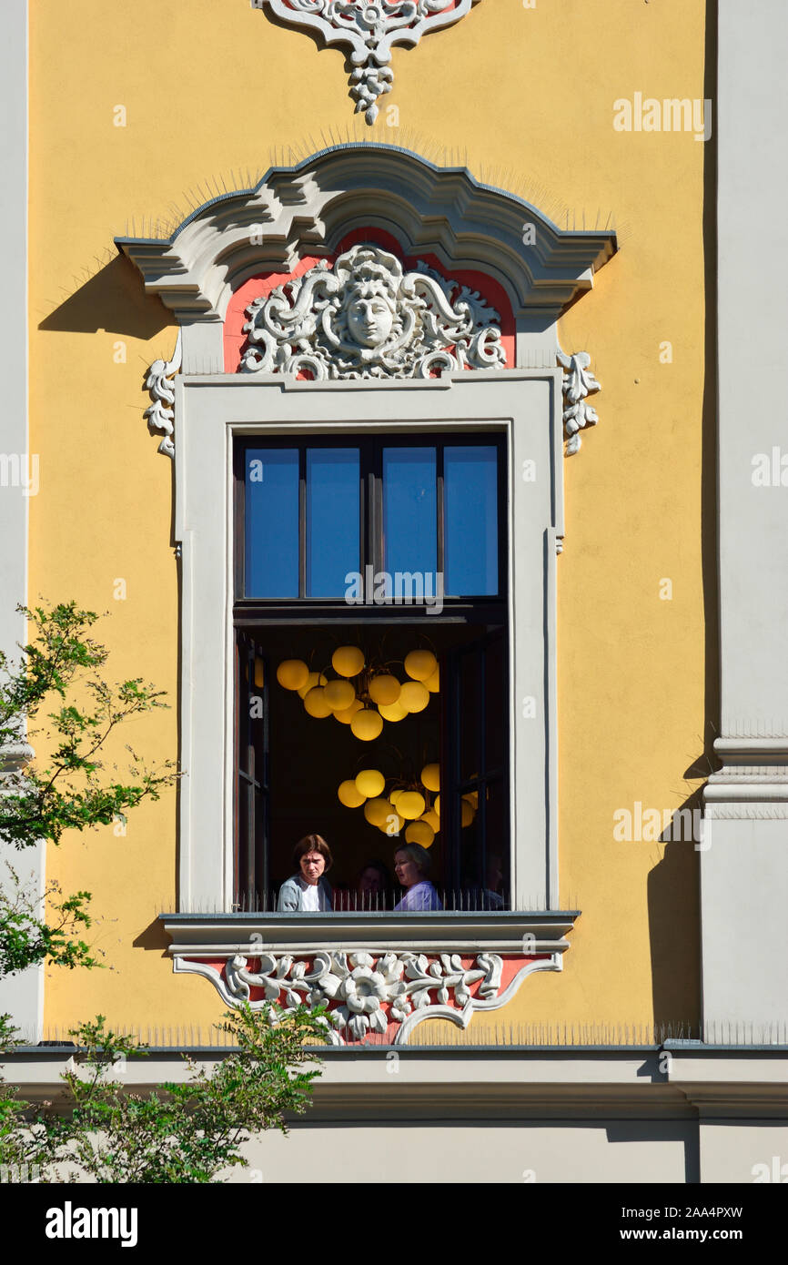 Fenêtre dans la vieille ville de Cracovie, Site du patrimoine mondial de l'Unesco. Pologne Banque D'Images