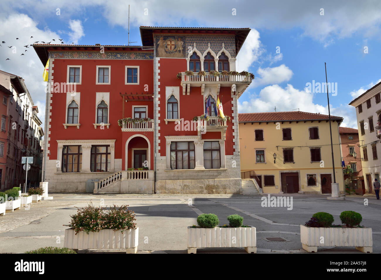 La Place du Peuple dans petit village de Pula, Istrie, Croatie Banque D'Images