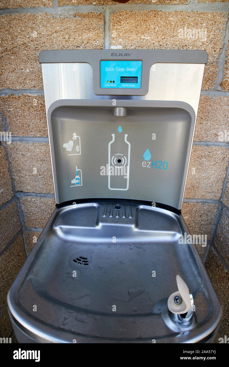 Elkay station de remplissage de bouteilles d'eau réutilisable fontaine florida usa Banque D'Images