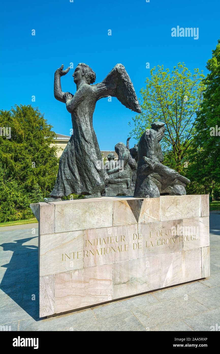 La Suisse, Université de Genève (Université de Genève) monument à Henry Dunant, co-fondateur de la Croix Rouge Banque D'Images