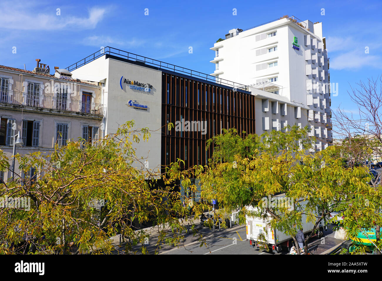 MARSEILLE, FRANCE -13 nov 2019- Vue sur le campus Saint-Charles de l'Université Aix Marseille Universite près de la gare à Marseille, Franc Banque D'Images