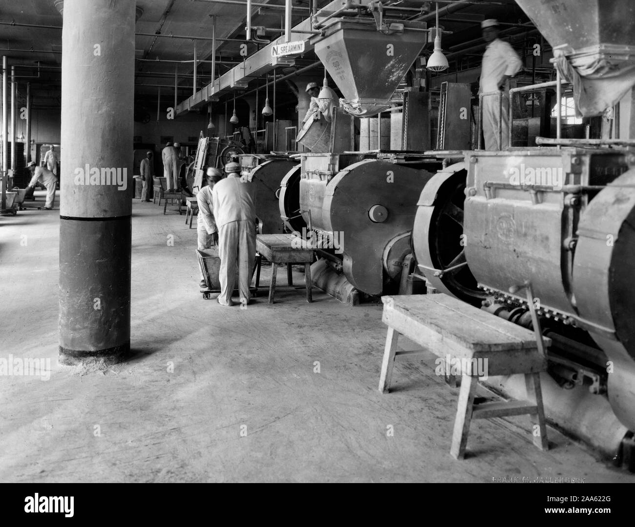 De Guerre - Industries - Usine de chewing-gum Wrigley Gum bouilloires mélange ca. 1917-1918 Banque D'Images