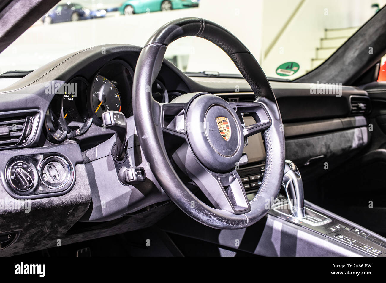 Stuttgart, Allemagne, nov 2019 : rouge métallique Porsche 911 GT3 RS, 2018, 991, série Septième Génération, supersport voiture construite par Porsche Banque D'Images