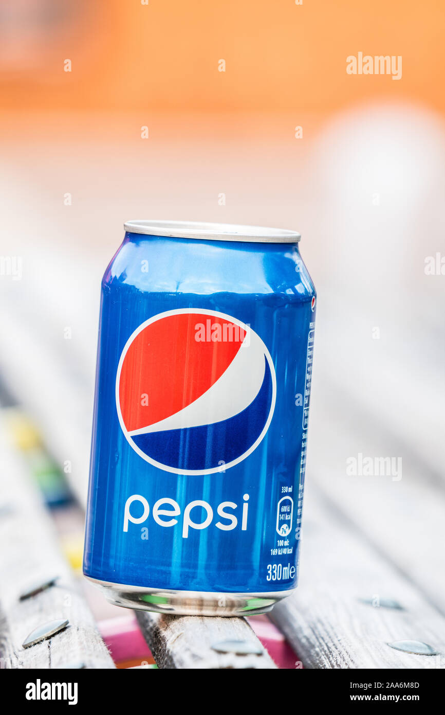 Pepsi can est une boisson gazeuse produite par PepsiCo. Créé en 1893 Banque D'Images