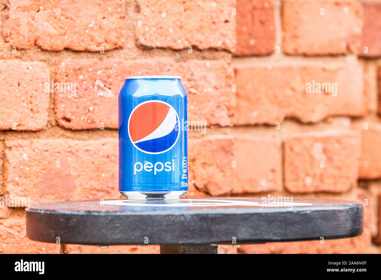 Pepsi can est une boisson gazeuse produite par PepsiCo. Créé en 1893 Banque D'Images