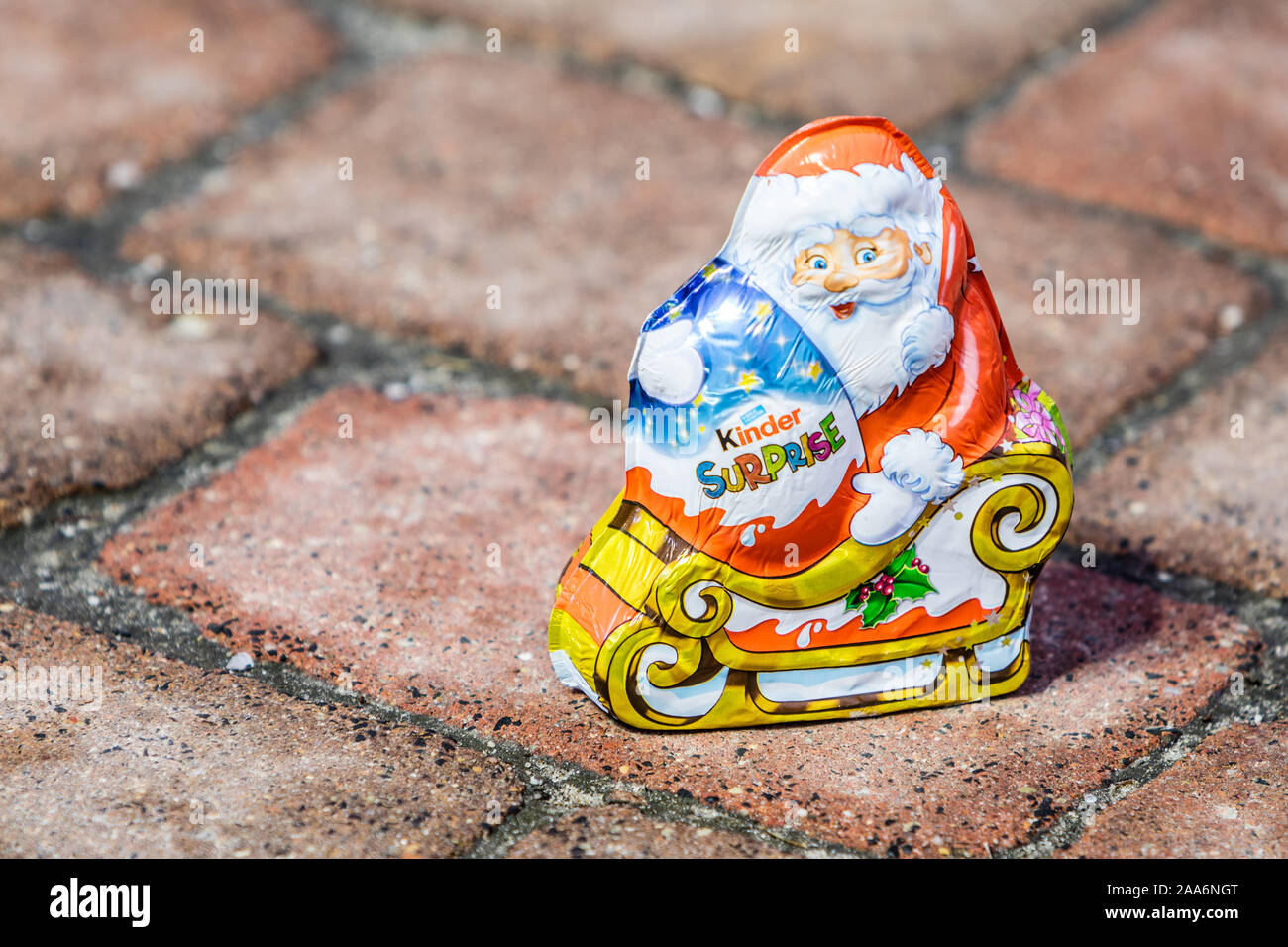 Promo Pere Noel Chocolat Kinder chez U Express