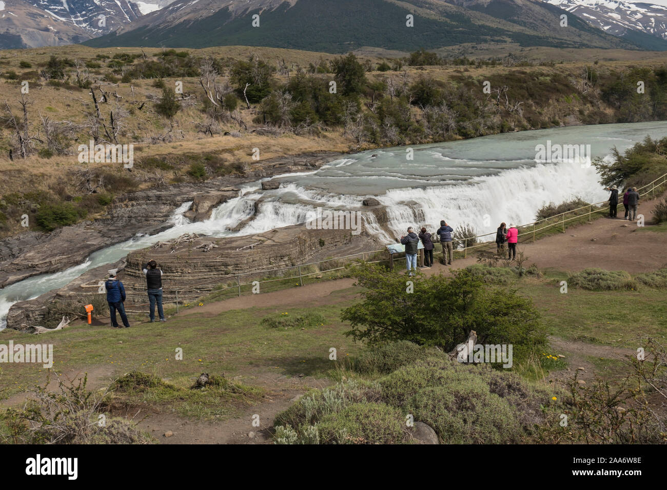 Cascada Paine, Parc National Torres del Paine, en Patagonie, au Chili. Banque D'Images