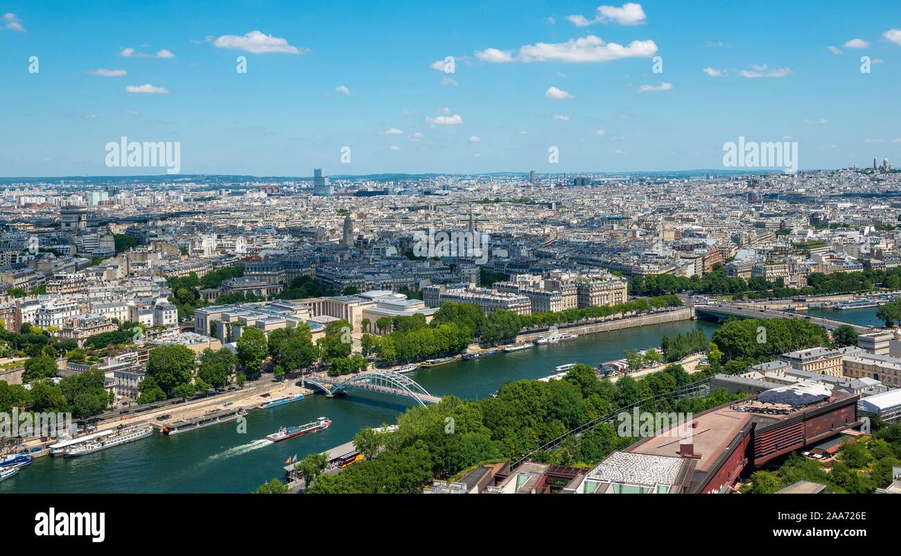 Vue sur la ville avec la Seine et passerelle Passerelle Debilly, vue de la Tour Eiffel, Paris, France Banque D'Images