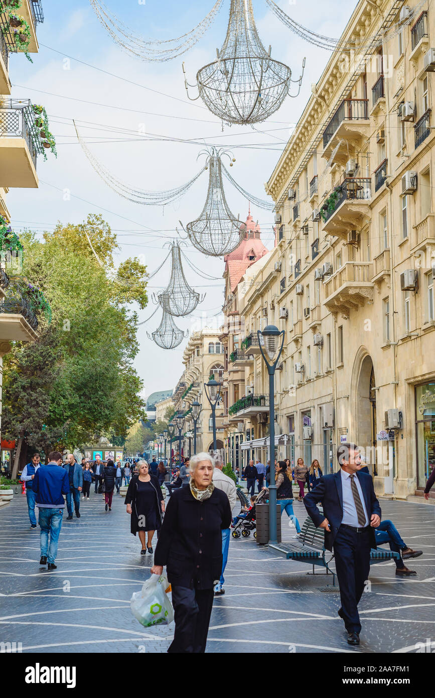 Baku, Azerbaïdjan - Le 23 octobre 2018 : Nizami Street Shopping centre de Bakou Banque D'Images