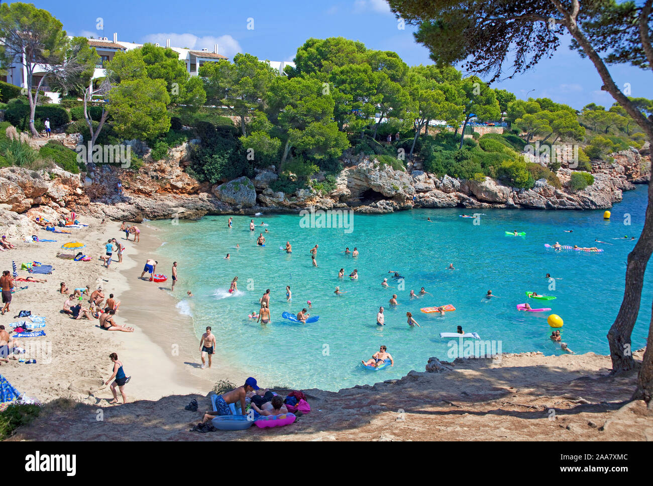 Cala Esmeralda, baignade idyllique plage de Cala D'Or, Majorque, îles Baléares, Espagne Banque D'Images