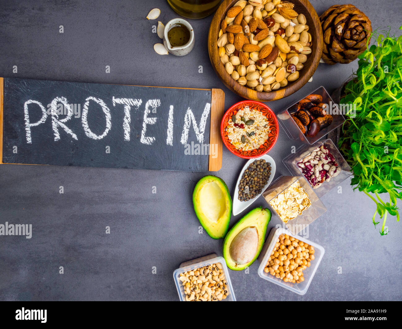 Saine alimentation - les aliments qui sont une source riche de protéines, régime alimentaire végétarien ou manger concept. Protéines végétaliennes de nourriture. De plus en plus de produits pour les muscles. Banque D'Images