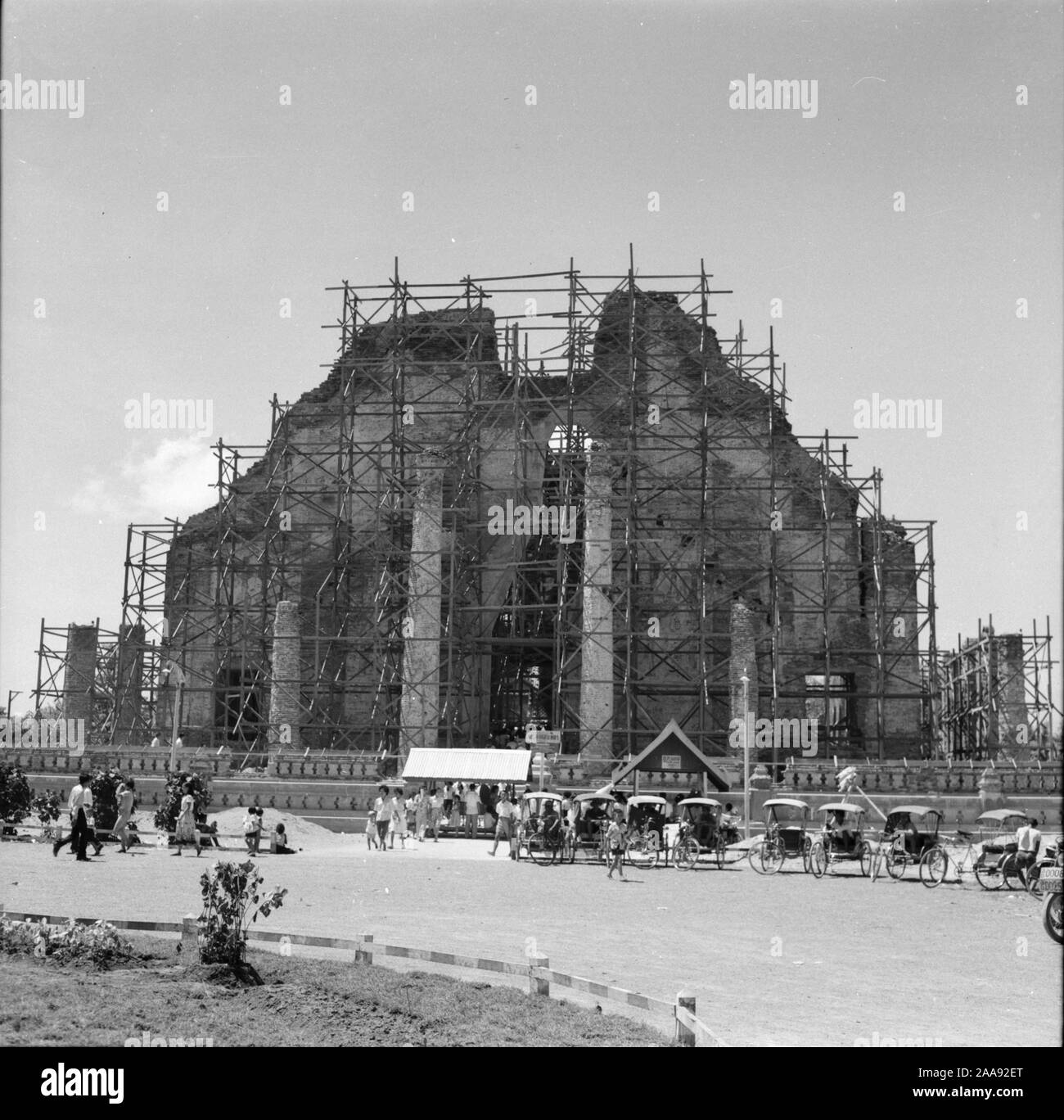 Ayutthaya Historical Park, tandis que d'être restauré par le chef avec don d'Unu PM de la Birmanie, comme le montre cette série de photographies prises le 7 Oct 1956 Banque D'Images