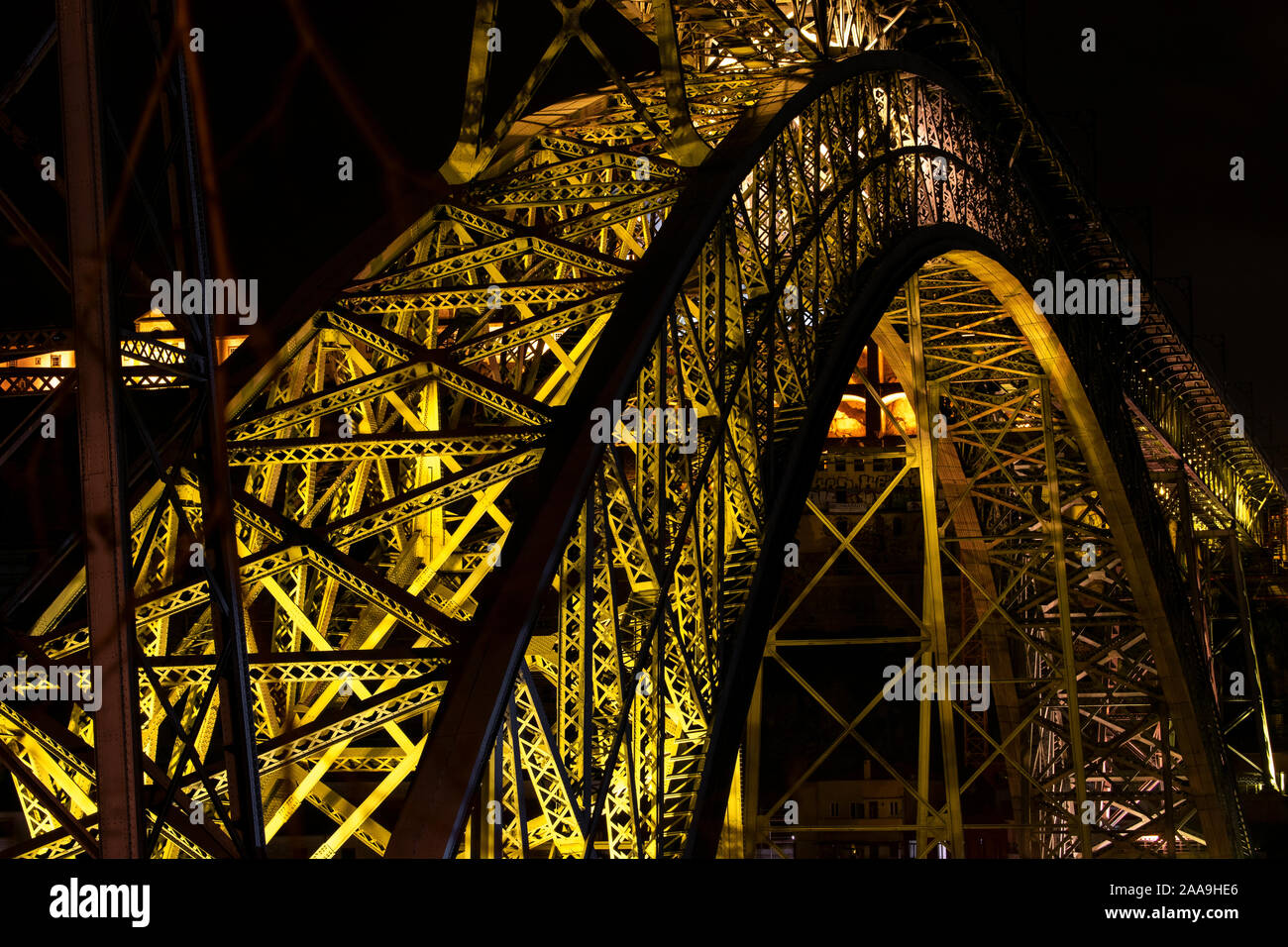 Don Luis de Porto JE Bridge at night Banque D'Images Don Luis de Porto JE Bridge at night Banque D'Images