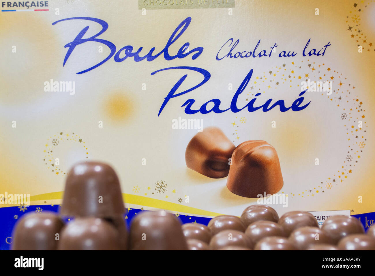 Praline chocolat Boules 1-kg, Favorina, France Banque D'Images