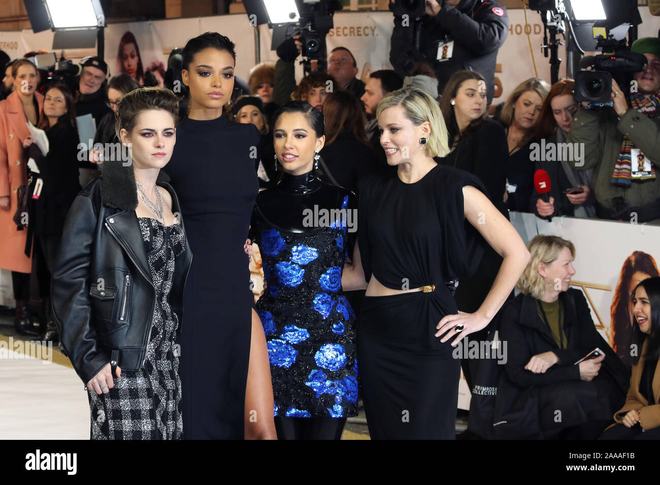 Kristen Stewart, Ella Balinska, Naomi Scott et Elizabeth Banks, Charlie's Angels - UK Premiere, Curzon Mayfair, London, UK, 20 novembre 2019, Photo b Banque D'Images