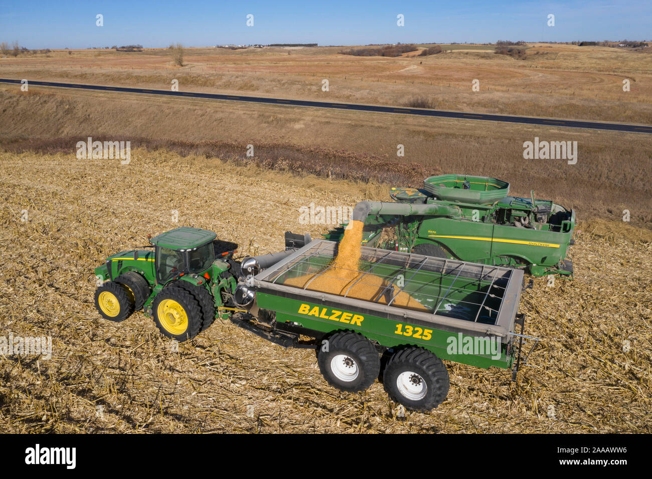 Ragan, Nebraska - Récolte du maïs. Banque D'Images