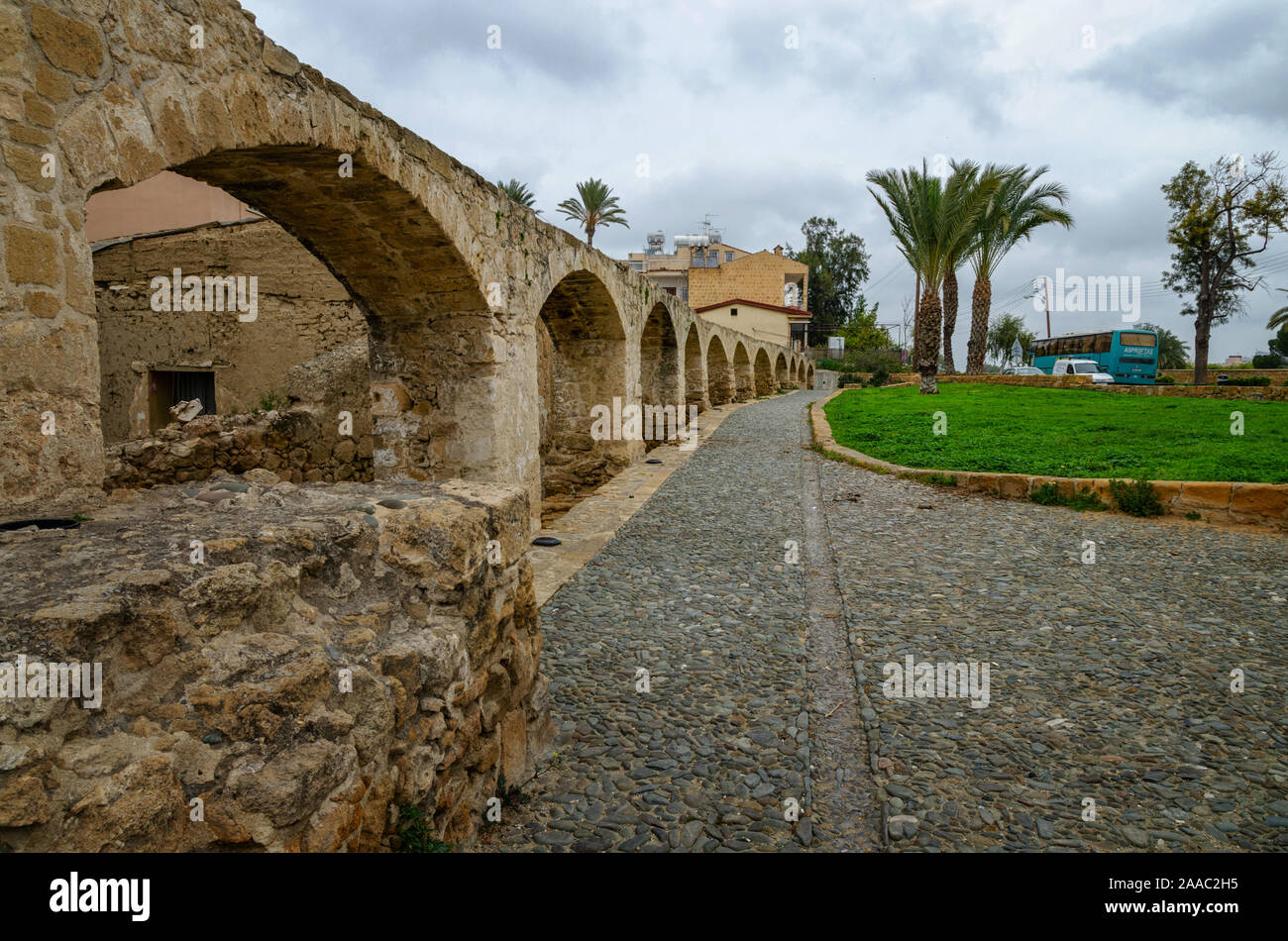 Nicosie, 22 mars 2017 - ancien aqueduc d'alimentation en eau est situé à Nicosie, la capitale de Chypre et est le plus ancien aqueduc de Chypre Banque D'Images