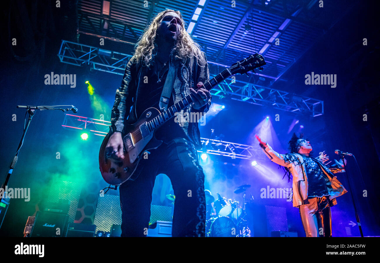 Les équilibreurs effectuer en direct sur scène à l'O2 Academy de Bournemouth, Dorset. Comprend : le framework Struts, Adam Slack Où : Bournemouth, Dorset, Royaume-Uni Quand : 20 Oct 2019 Source : WENN.com Banque D'Images