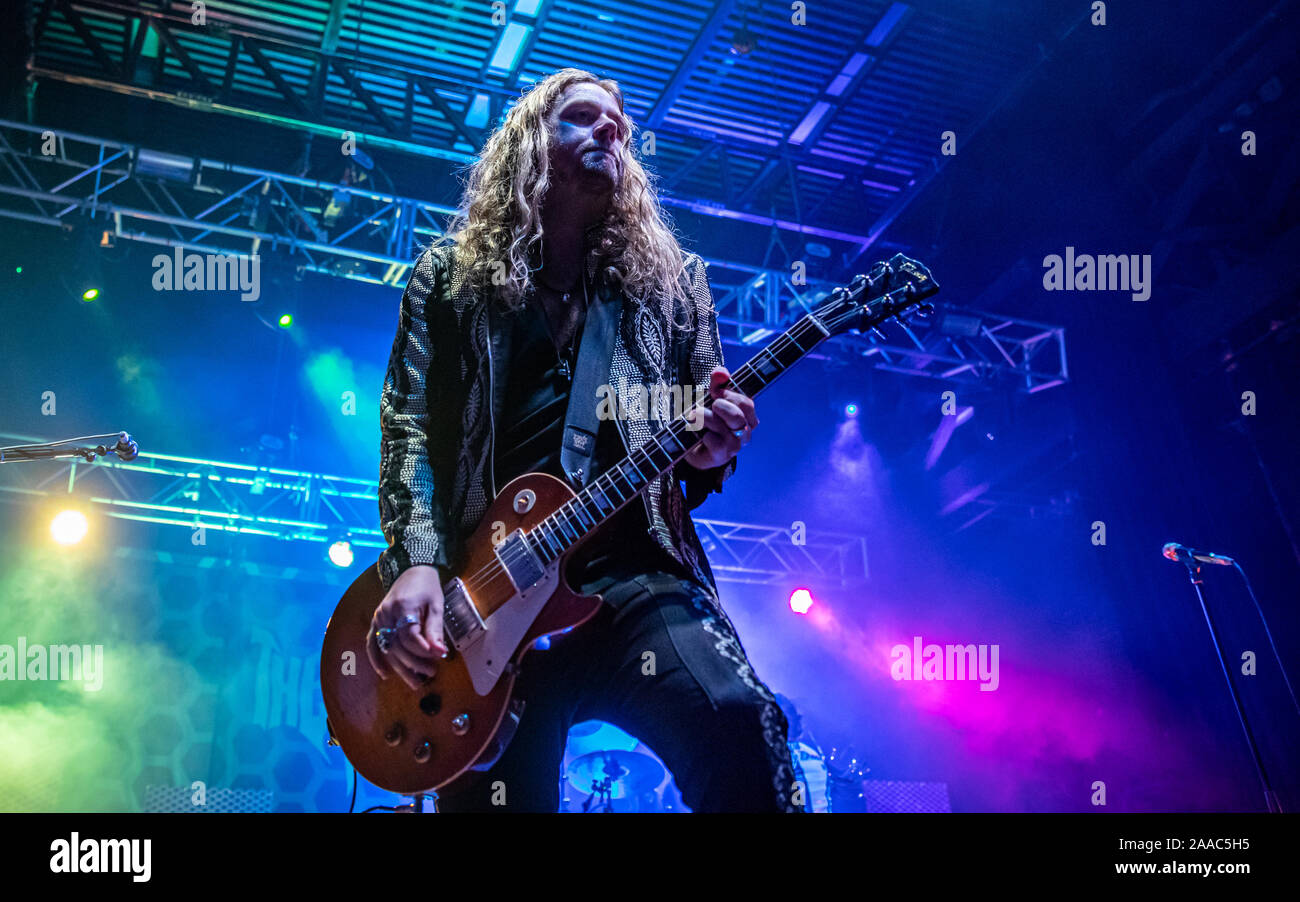 Les équilibreurs effectuer en direct sur scène à l'O2 Academy de Bournemouth, Dorset. Comprend : le framework Struts, Adam Slack Où : Bournemouth, Dorset, Royaume-Uni Quand : 20 Oct 2019 Source : WENN.com Banque D'Images