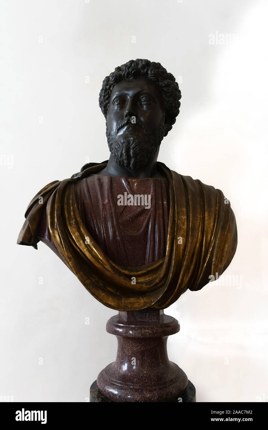 Buste en bronze de l'empereur romain Marcus Aurelius, statue au Musée National Romain Palazzo Altemps. Rome, Italie, Europe, UE. Banque D'Images