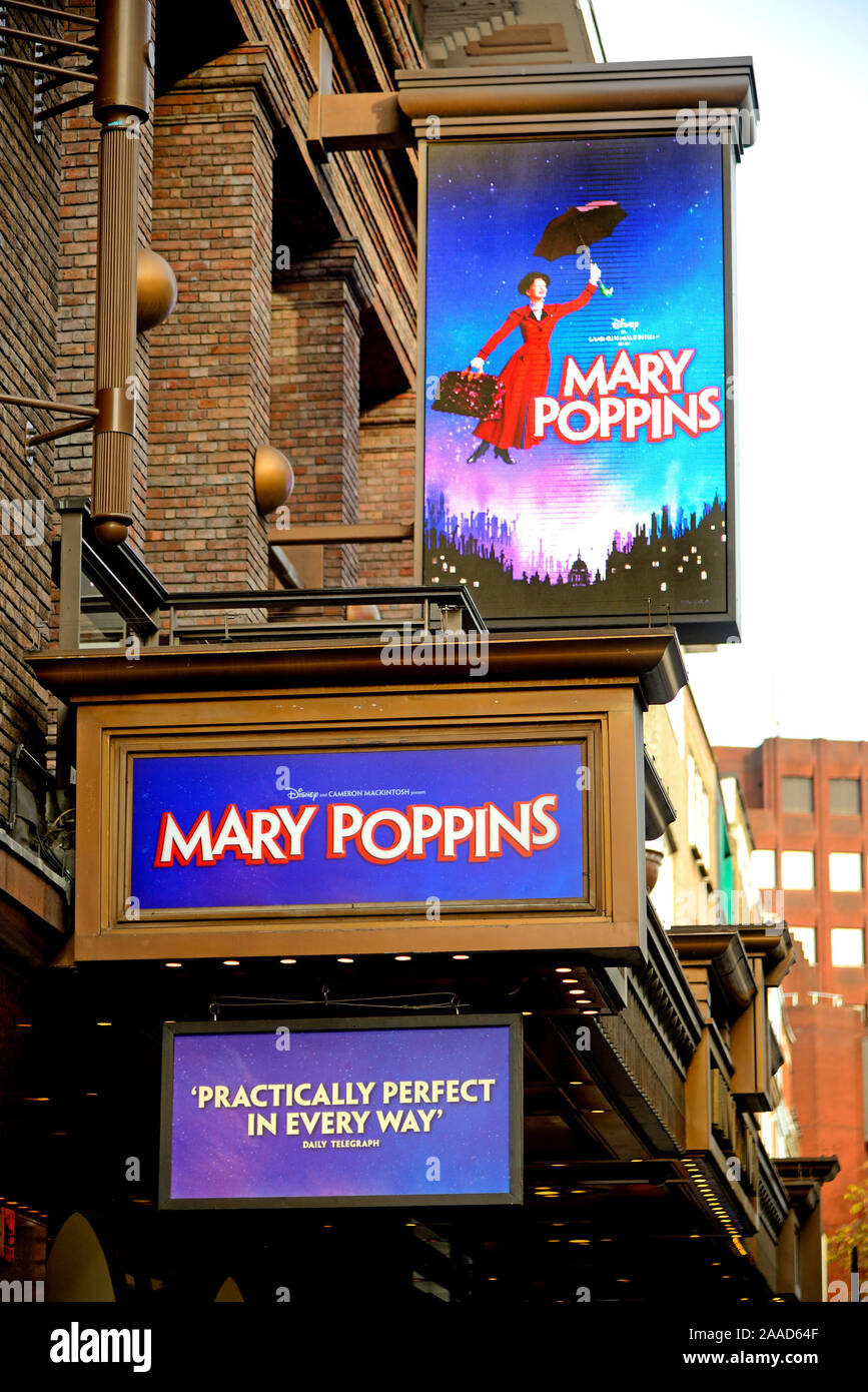 Londres, Angleterre, Royaume-Uni. "Mary Poppins" la comédie musicale au Prince Edward Theatre (Nov 2019) Banque D'Images